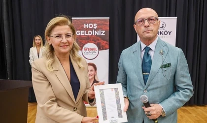 Erol Mütercimler, “21. Yüzyıl ve Cumhuriyet”i Bakırköy’de Anlattı
